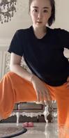 妈妈在家素颜健身的照片，真像是观音坐莲，我躺在床上看着连射了两发0