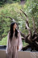 偷拍朋友的小三女朋友上厕所 还是个道姑居士 逼真黑1