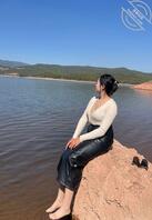 天气暖和了给骚逼老板娘拉出来晒晒脚1