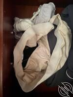 翻到了骚姐留下的内衣