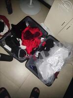 室友回家过年，没关门偷偷潜入她卧室