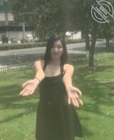眼镜反差女朋友，有时候真想抽她的，和骚逼一样