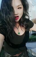 妈妈自拍照，有认识的吗？怎么样？评论有奖励1