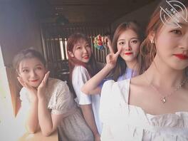 和女儿在楼道口交和摩擦0