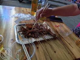 (原创视频):酒后和干妈在店里楼上偷情,她老公还在楼下等她0