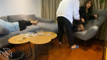【真实乱伦】酒后乱性当着小舅操舅妈2