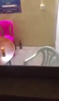 大排档包厢里，跟自家嫂子偷情，而哥哥在外面买单。