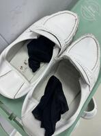 偷偷溜进护士值班室打胶保养护士鞋