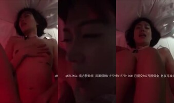 调教文静人妻，柔声喊：不要怕我……