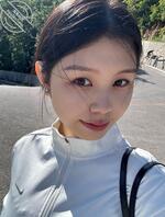 意淫骚逼表姐海角名人徐畅1