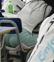 大家觉得哪个屁股最骚，选出你爱的肥臀，狠狠羞辱她，0