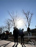 2 和同胞妹妹在学校每天在一起。可是不知道如何下手啊！