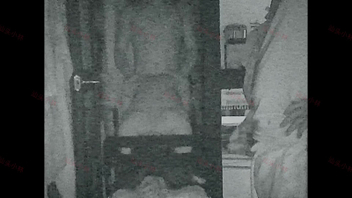 在走廊跟两位老板在户外做任务排精