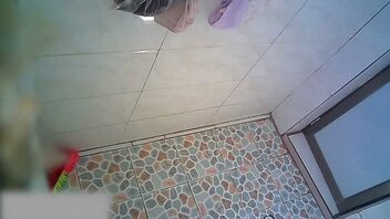 3.怀孕的弟媳好像发现我射精在她内裤上了&hellip;.