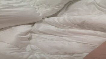天塌了，我能做的就是亲吻弟弟的额头告诉他有姐姐不担心乖