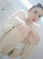 厕所美女偷拍四0