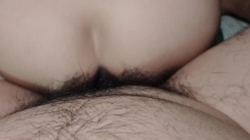 闺蜜在隔壁忍着不敢叫出声2