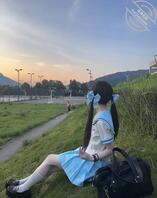 晚上陪表妹出来散步