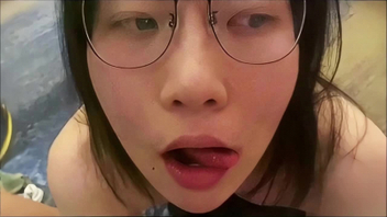 别以为老师有多高贵私下就是一只喝主人圣水的骚婊母狗