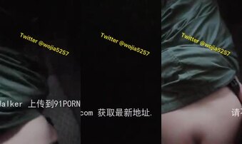 不跟我开房，只好拉到公共卫生间&ldquo;尿了&rdquo;