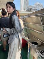 妹子身材还行1