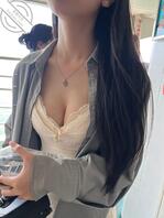 妹子身材还行2