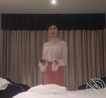 探花之 白衣粉裙翘空姐，还没开始已湿透1