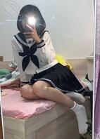 想拿下妹妹和她做爱乱伦