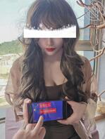 跟姐姐乱伦被朋友发现，只能用姐姐的小穴堵上朋友的嘴0