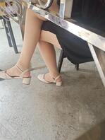 深圳街头拍摄美腿