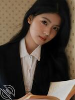 长大后的赵蕴卓更适合当精盆了，真想操死母狗女儿0