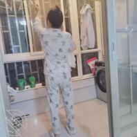 51 蓄谋已久，在房间做上拉花布置，希望给妹妹一个惊喜！！！！1