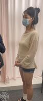 约骚逼婊子模特来公司拍摄视频，偷拍美腿2