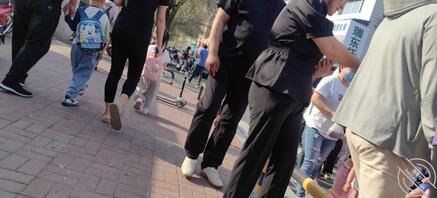 路过偷拍2