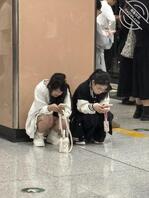 最近偷拍的一些骚货