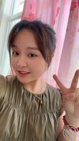 自家母狗老婆生活照，想不想让她吃你鸡把，操她骚逼，内射用精液灌满她骚穴0