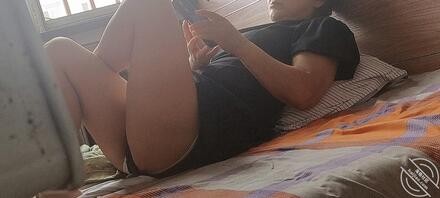 偷拍姥姥王凤玲的逼和丝袜脚0