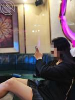 偷拍01年骚女，真空  坐标：西双版纳2