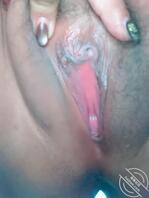 骚母狗自慰，找大鸡巴操1