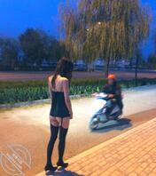 石家庄户外露出有一起玩的姐妹嘛0