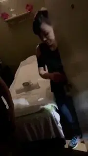 探访按摩店 做老外的生意还得会英语，推油按摩打飞机，十分享受！