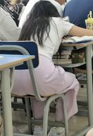 偷拍大屁股，大家觉得哪个后入最爽 评论一下