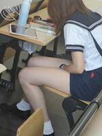 【偷拍】跟拍校园178大长腿骚货女大学生④，在水手服和小白袜加持下变硬0