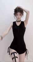 美女2