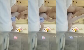 原创白丝女仆装美腿大三学姐1