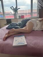 骚货姑姑冯雅丽的骚脚丫1