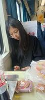 火车上偷拍眼镜妹女大学生1