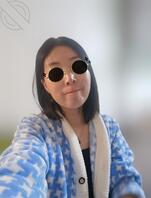 说实话，对着阿姨掰开的蝴蝶穴跟骚屁眼你撸过没，撸的时候又是怎么意淫的阿姨1