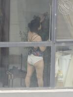 对面的少妇