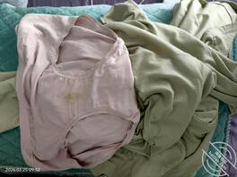 恋母，偷拍妈妈原味内裤